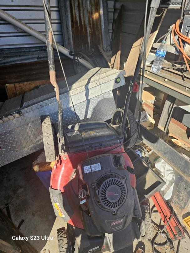 Storage Unit Auction in Athens, TX at Basic Storage ends on 19th